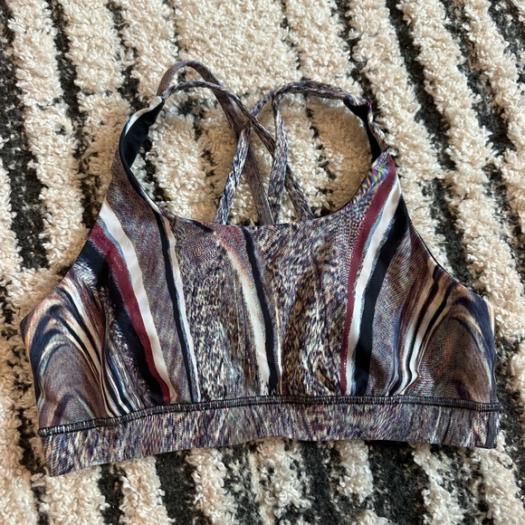 Lululemon energy bra, size 8 - Picture 1 of 4